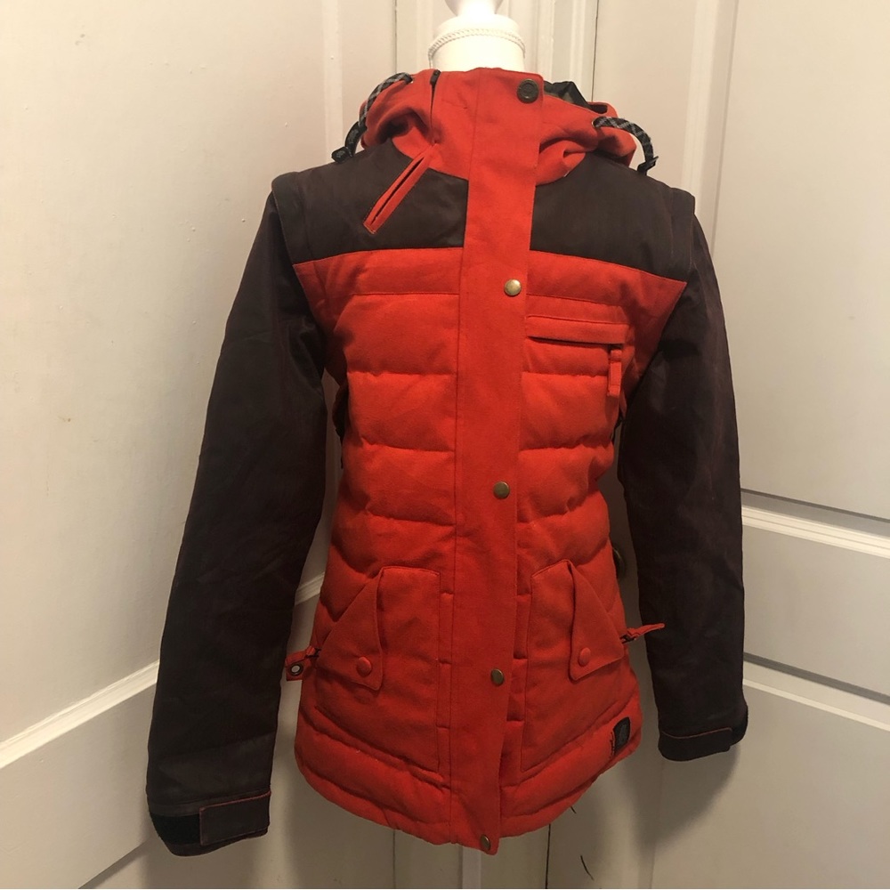Cappel men’s winter snowboarding coat down filled removable sleeves size small